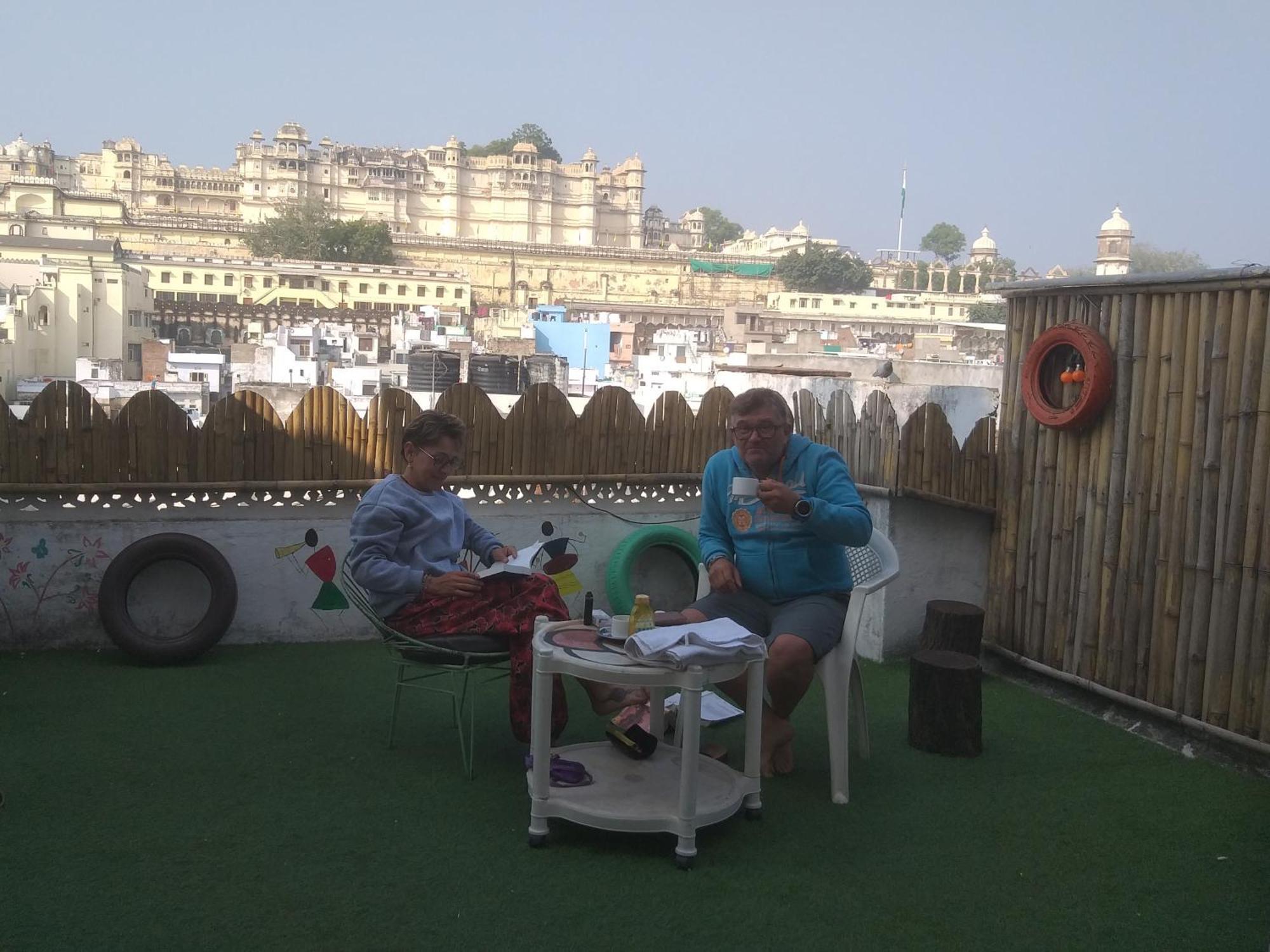 City And Palace View Guest House Udaipur Exteriör bild